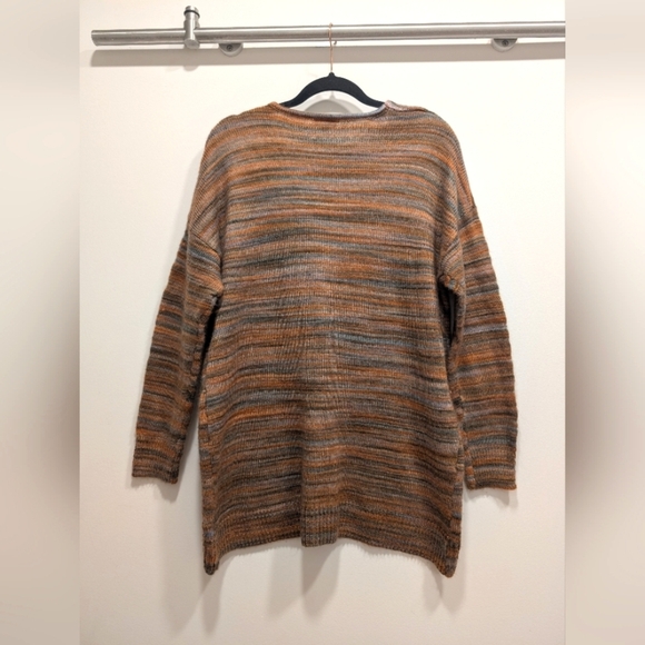 A.n.a V Neck Multicolor Sweater Size Medium - Picture 2 of 6